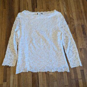 White Lace Scoop Neck 3/4 Length Sleeved Top Excellent Condition